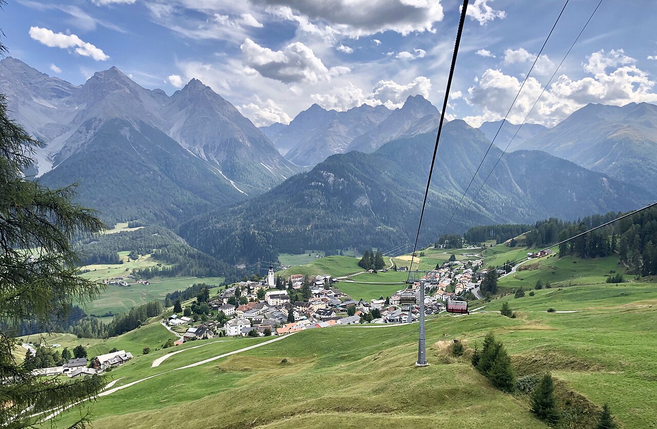 Ftan – Schulhaus, Schulzimmer, Graubünden