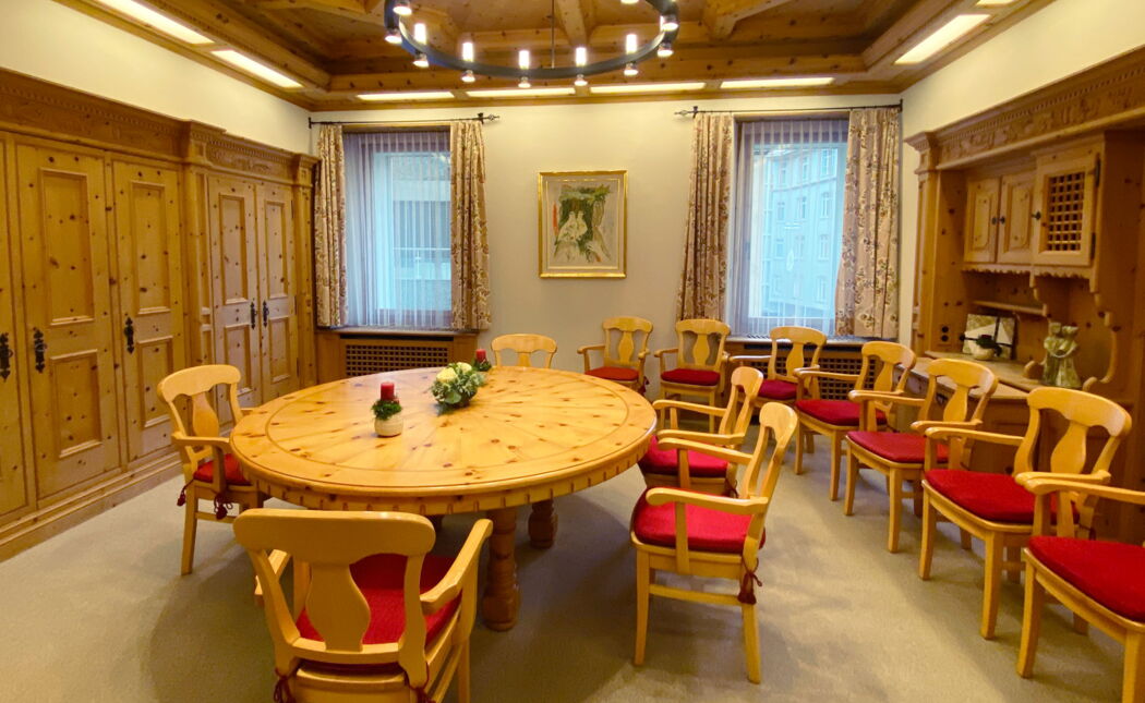 St. Moritz – Arvenzimmer im Gemeindehaus, Graubünden