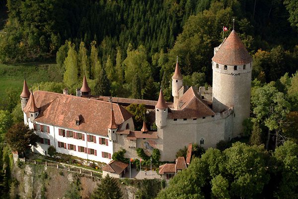 Château de Lucens, Waadt